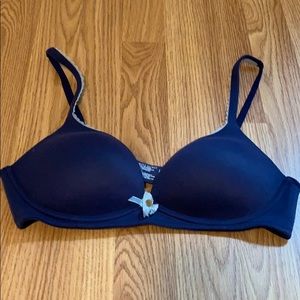 Victoria’s Secret no wire blue bra 34B EUC COMFY!